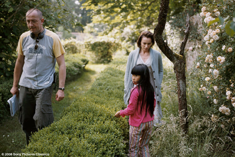 Director Philippe Claudel, Kristin Scott Thomas, Lise Segur on the set of  "I've Loved You So Long."