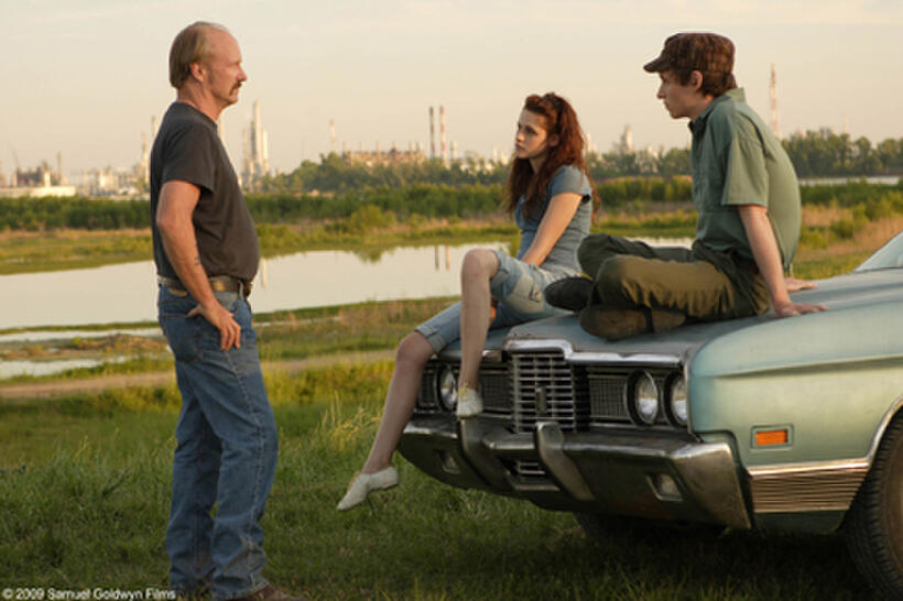 William Hurt as Brett, Kristen Stewart as Martine and Eddie Redmayne as Gordy in "The Yellow Handkerchief."