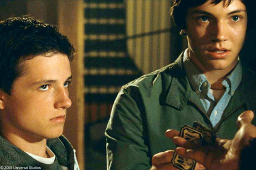  Josh Hutcherson as Steve and Chris Massoglia as Darren in "Cirque du Freak: The Vampire's Assistant."