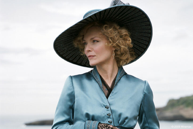Michelle Pfeiffer as Lea de Lonval in "Cheri."
