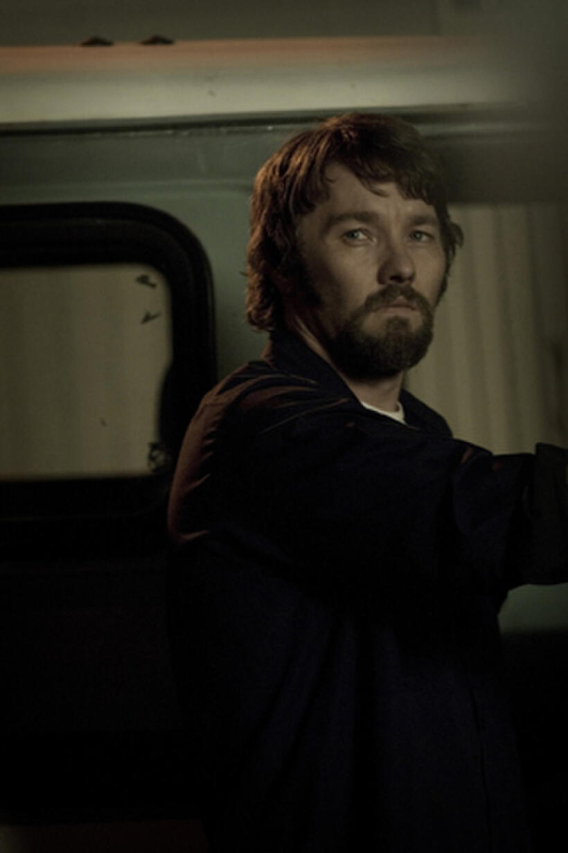 Joel Edgerton as Billy in "The Square."