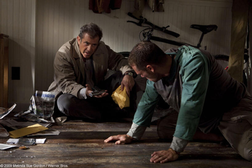 Mel Gibson as Thomas Craven and Shawn Roberts as Burnham in "Edge of Darkness."