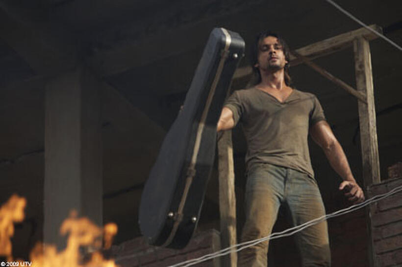Shahid Kapoor as Guddu/Charlie in "Kaminey."