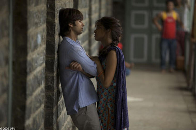Shahid Kapoor as Guddu/Charlie and Priyanka Chopra as Sweety in "Kaminey."