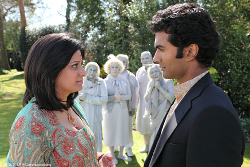 Goldy Notay as Roopi and Sendhil Ramamurthy as D.S. Murthy in "It's a Wonderful Afterlife."