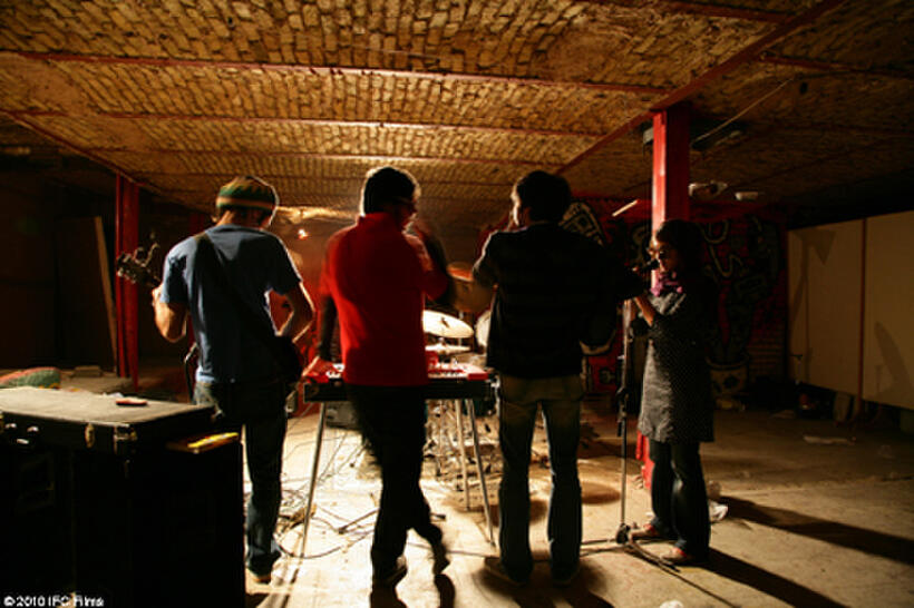 A scene from the film "No One Knows About Persian Cats."