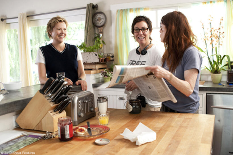 Annette Bening, director Lisa Cholodenko and Julianne Moore on the set of "The Kids Are All Right."