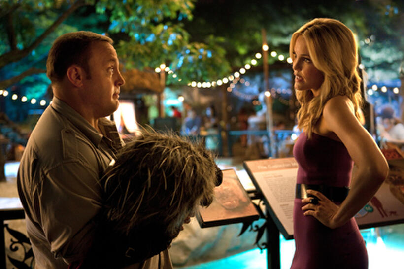 Kevin James as Griffin Keyes and Leslie Bibb as Stephanie in ``Zookeeper.''