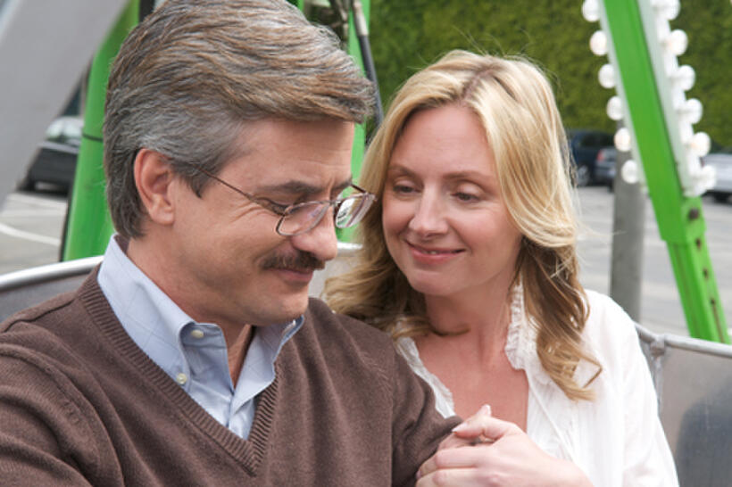 Dermot Mulroney as Jack Burnett and Hope Davis as Bunnie Burnett in ``The Family Tree.''