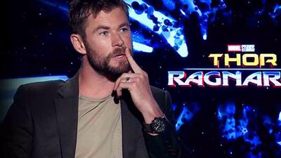 Is Thor: Ragnarok Secretly a 90's Sitcom?