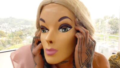 Narcissister Organ Player