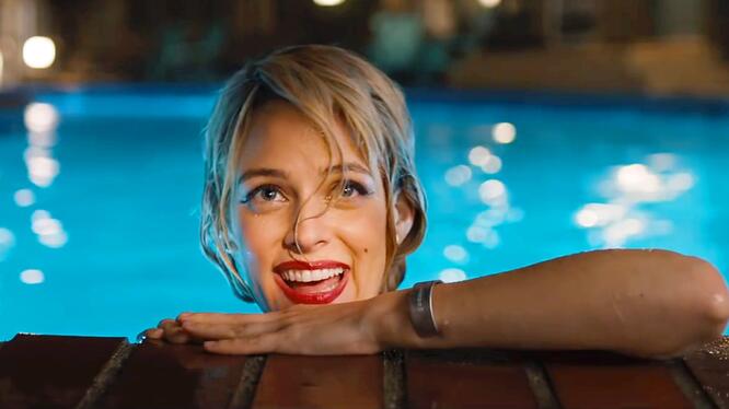 Under the Silver Lake: Trailer 1