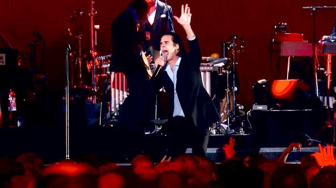 Distant Sky: Nick Cave and The Bad Seeds Live in Copenhagen