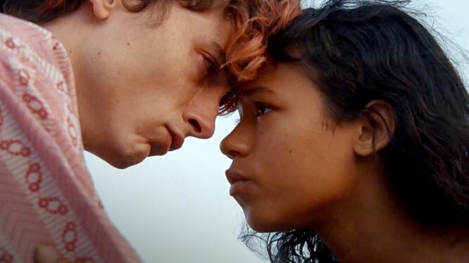 Bones and All: Featurette - The Sound of Americana