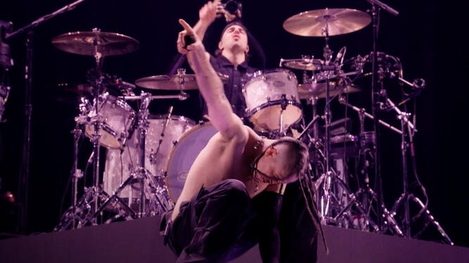 Chase Atlantic: LOST IN HEAVEN