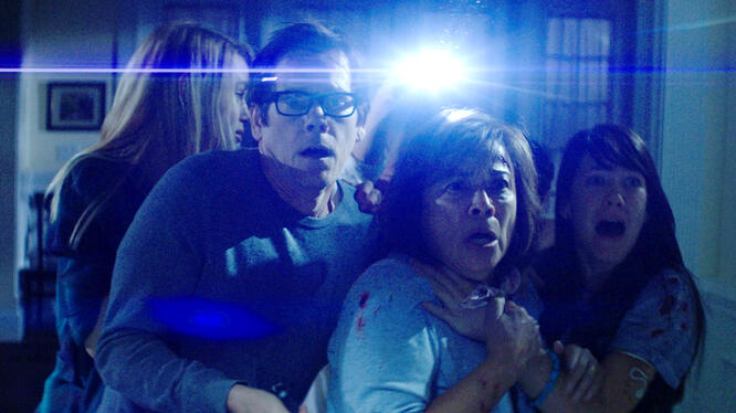 The Darkness: Featurette - Battling the Darkness