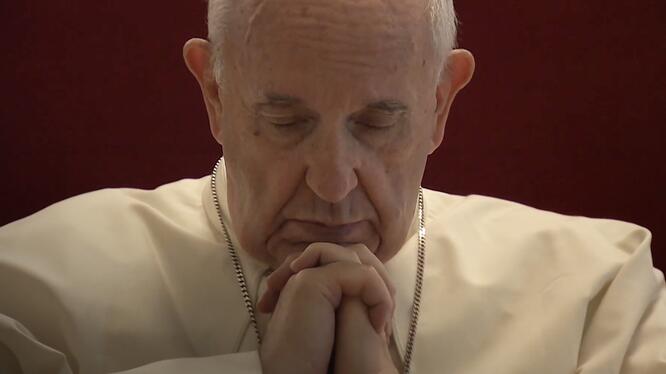 In Viaggio: The Travels of Pope Francis