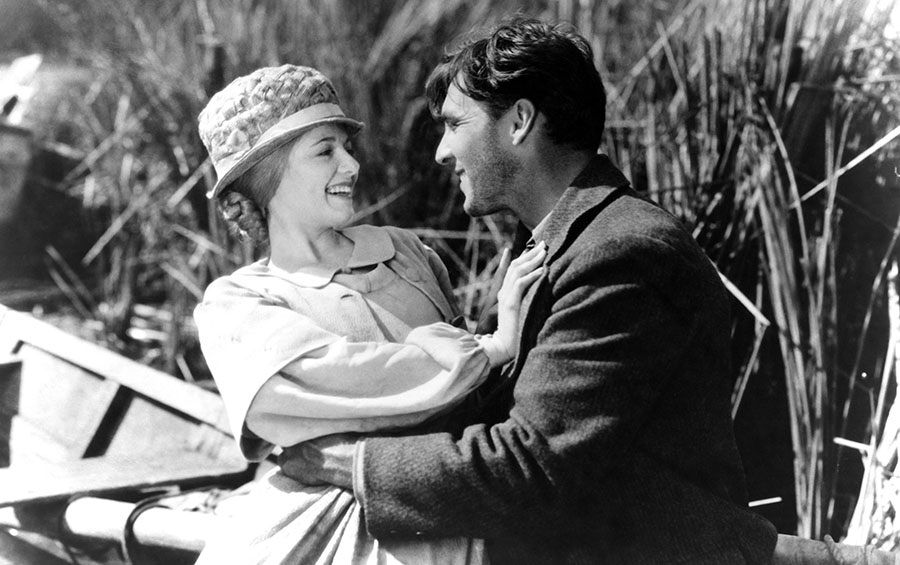 Janet Gaynor and George O'Brien in Sunrise