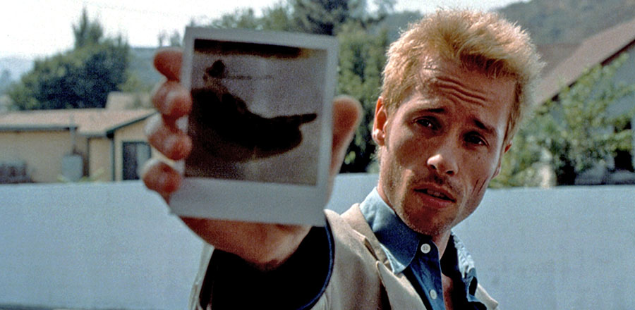 Guy Pearce in Memento