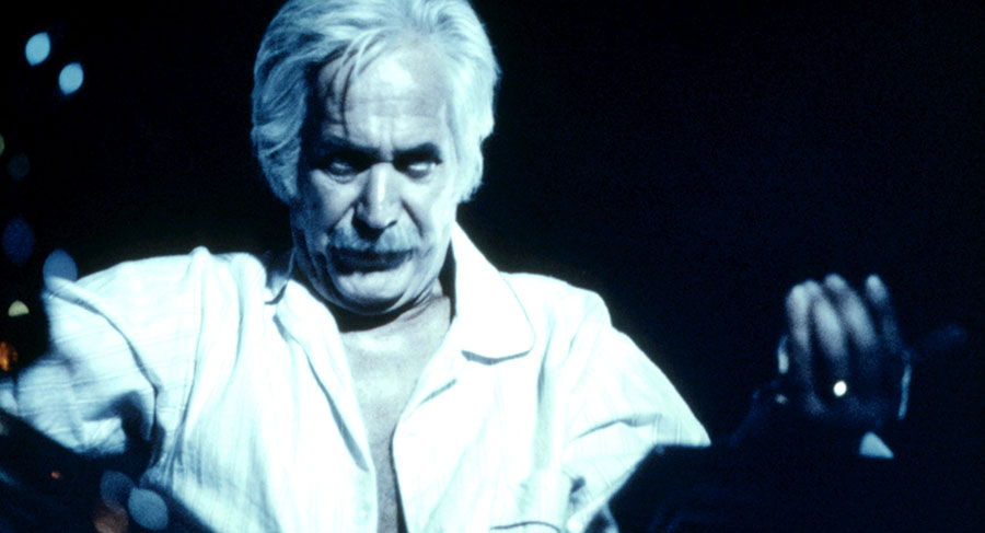 Federico Luppi in Cronos