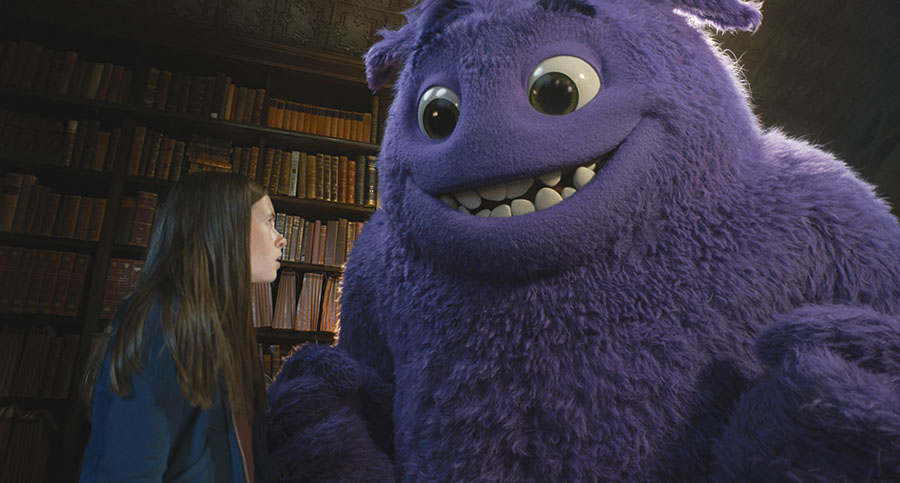 Cailey Fleming and Blue in 'IF'