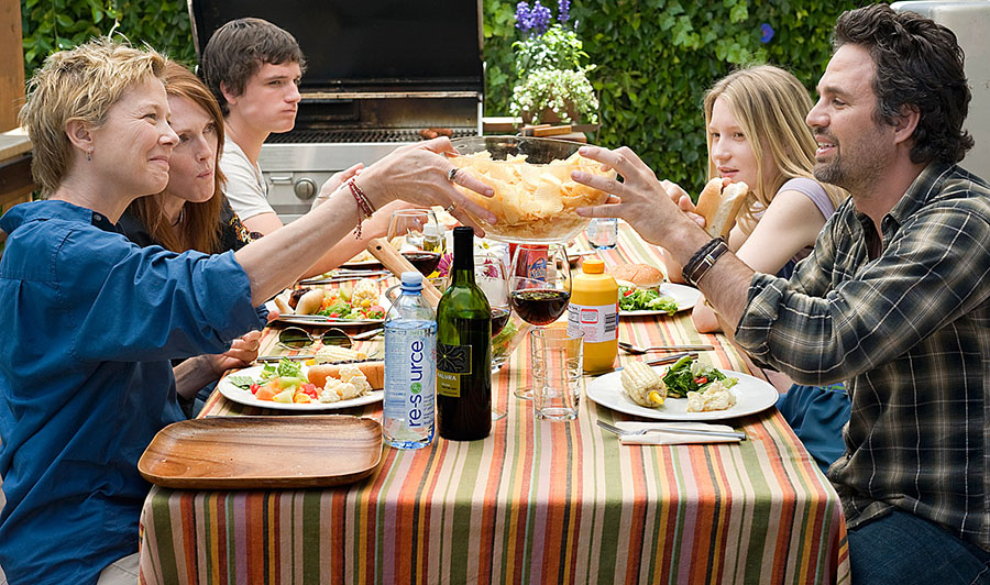Annette Benning, Julianna Moore, Josh Hutcherson, Mia Wasikowska and Mark Ruffalo in The Kids Are All Right
