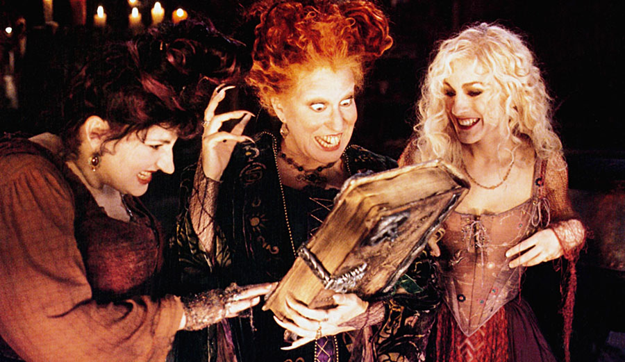 Kathy Najimy, Bette Midler and Sarah Jessica Parker in Hocus Pocus