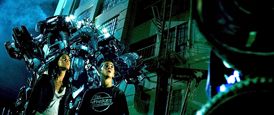 Megan Fox and Shia LeBeouf in Transformers