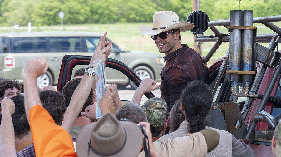 Glen Powell in Twisters