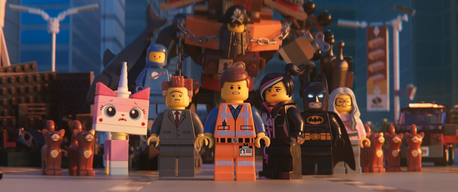 The Lego Batman Movie's second trailer brilliantly spoofs all