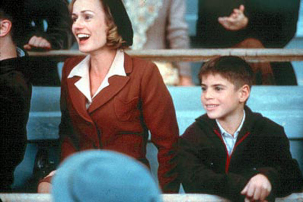 Pierre Jolivet Sandrine Bonnaire Compagnon 1999 East-West (1999) Movie Photos and Stills - Fandango